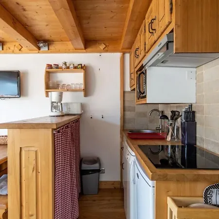 Mountain View Cozy With Balcony